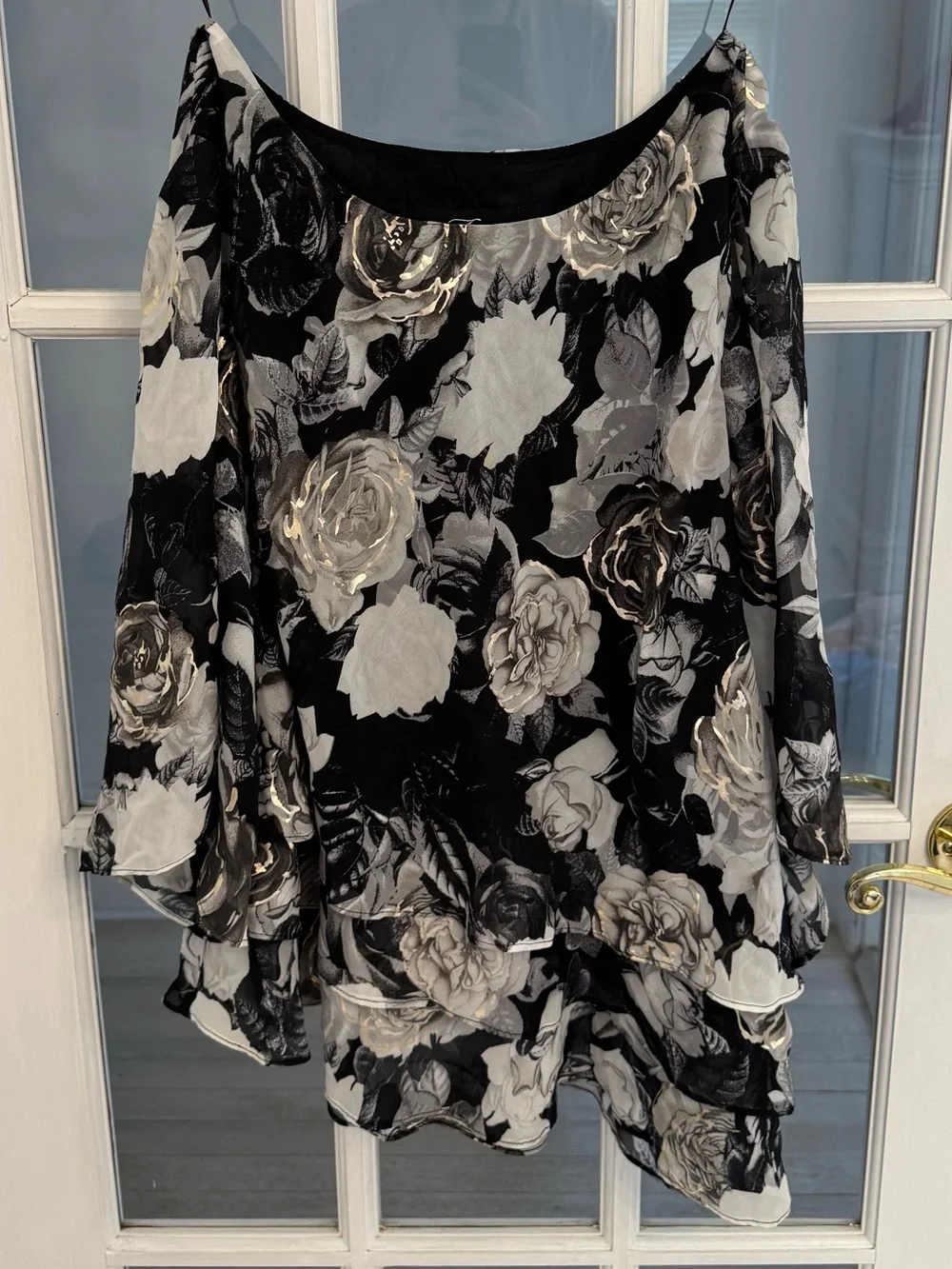 ALEX EVENINGS Women’s Black & White Floral Print Asymmetrical Tiered Blouse